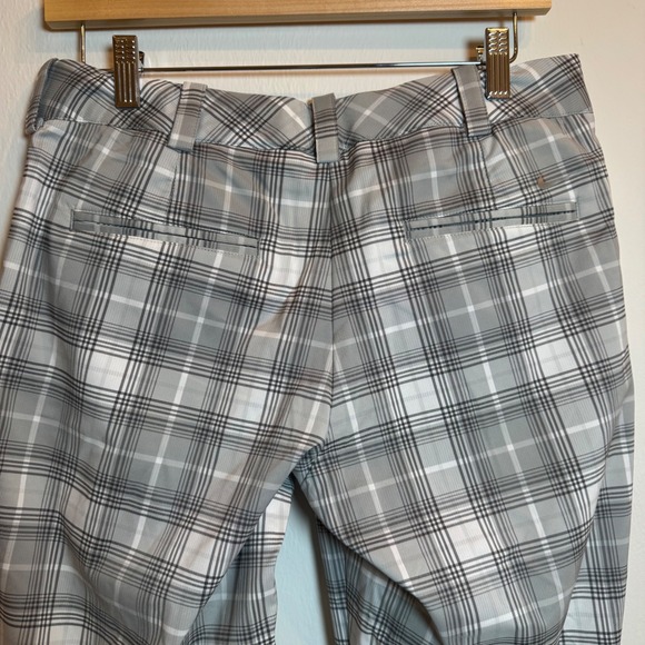 Nike Golf Women's Plaid Performance Shorts Size 6 Gray White Flat Front - Picture 5 of 9